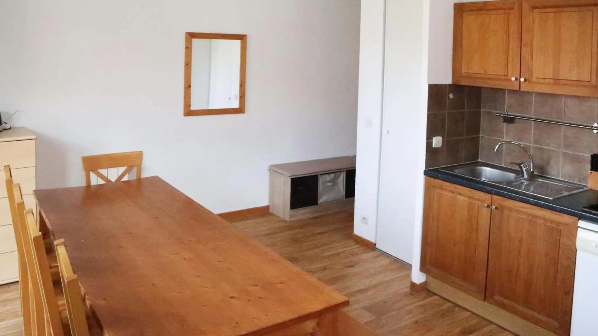 Les Orres 1800: Appart 3 Pieces, Piscine, Wifi, Animaux Admis - Fr-1-322-431 0*, Les Orres Frankrig